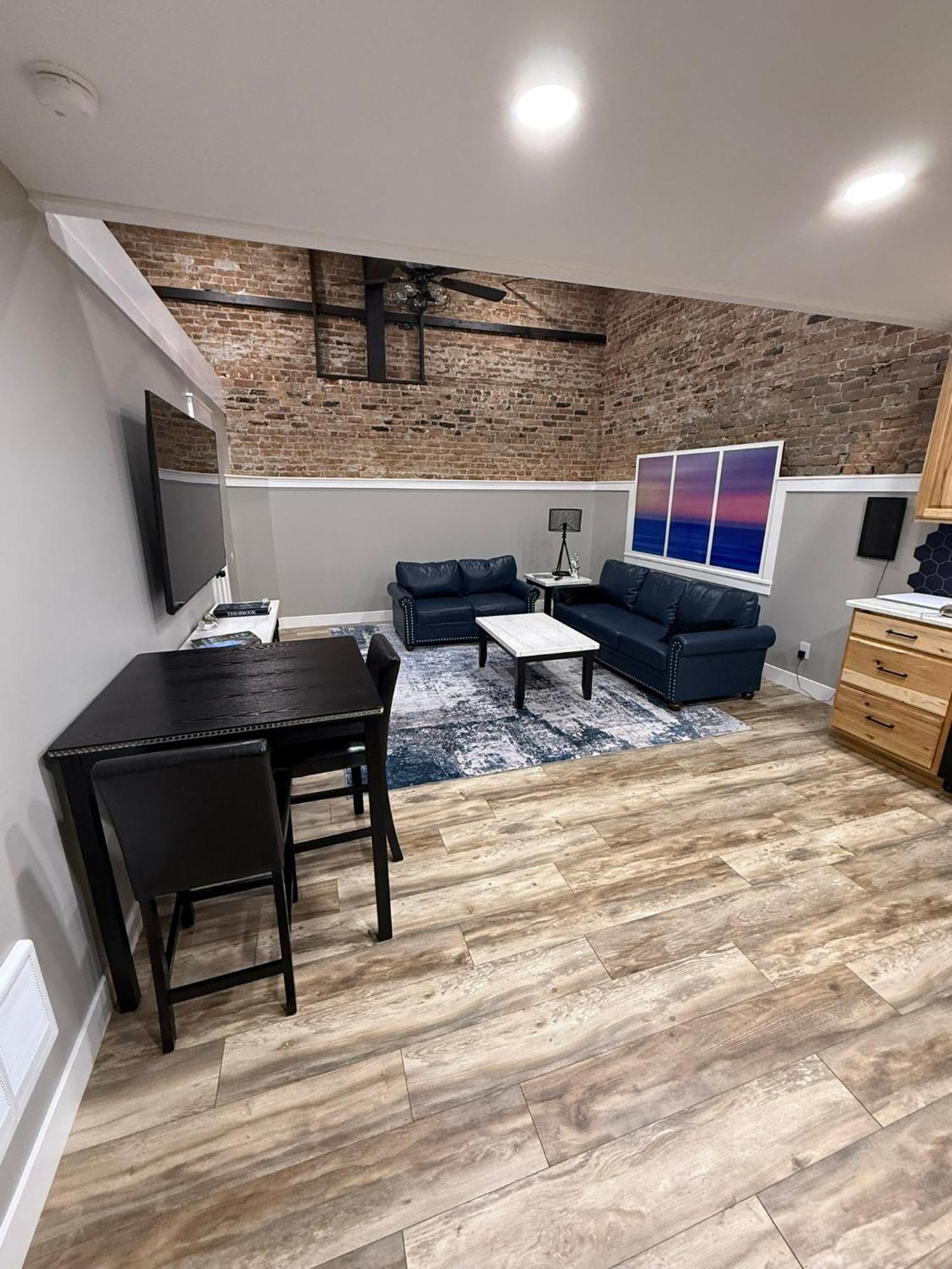 Iona Mercantile Bnb Rigby Exterior photo
